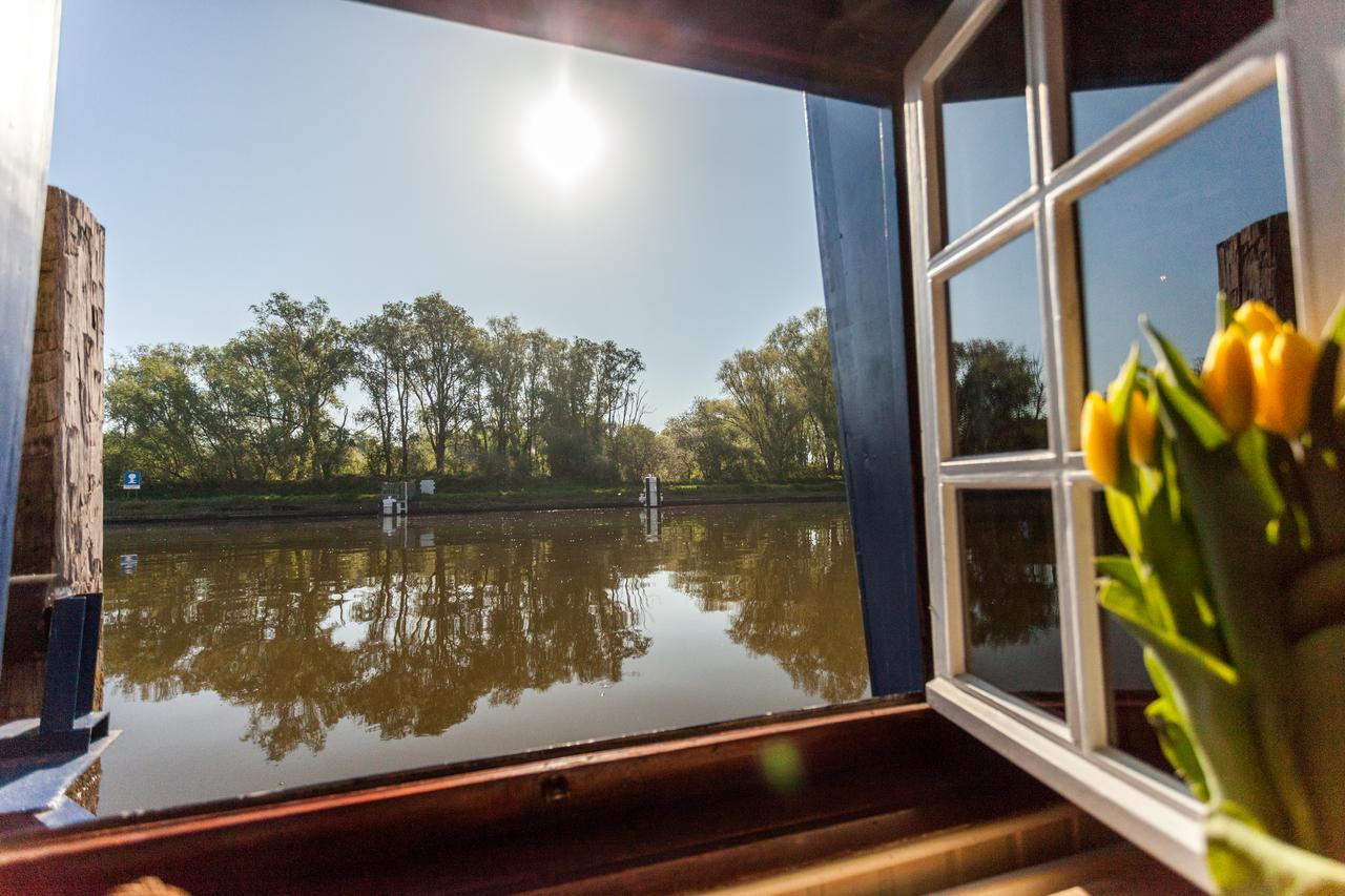 Boat Hotel De Barge Brujas Exterior foto