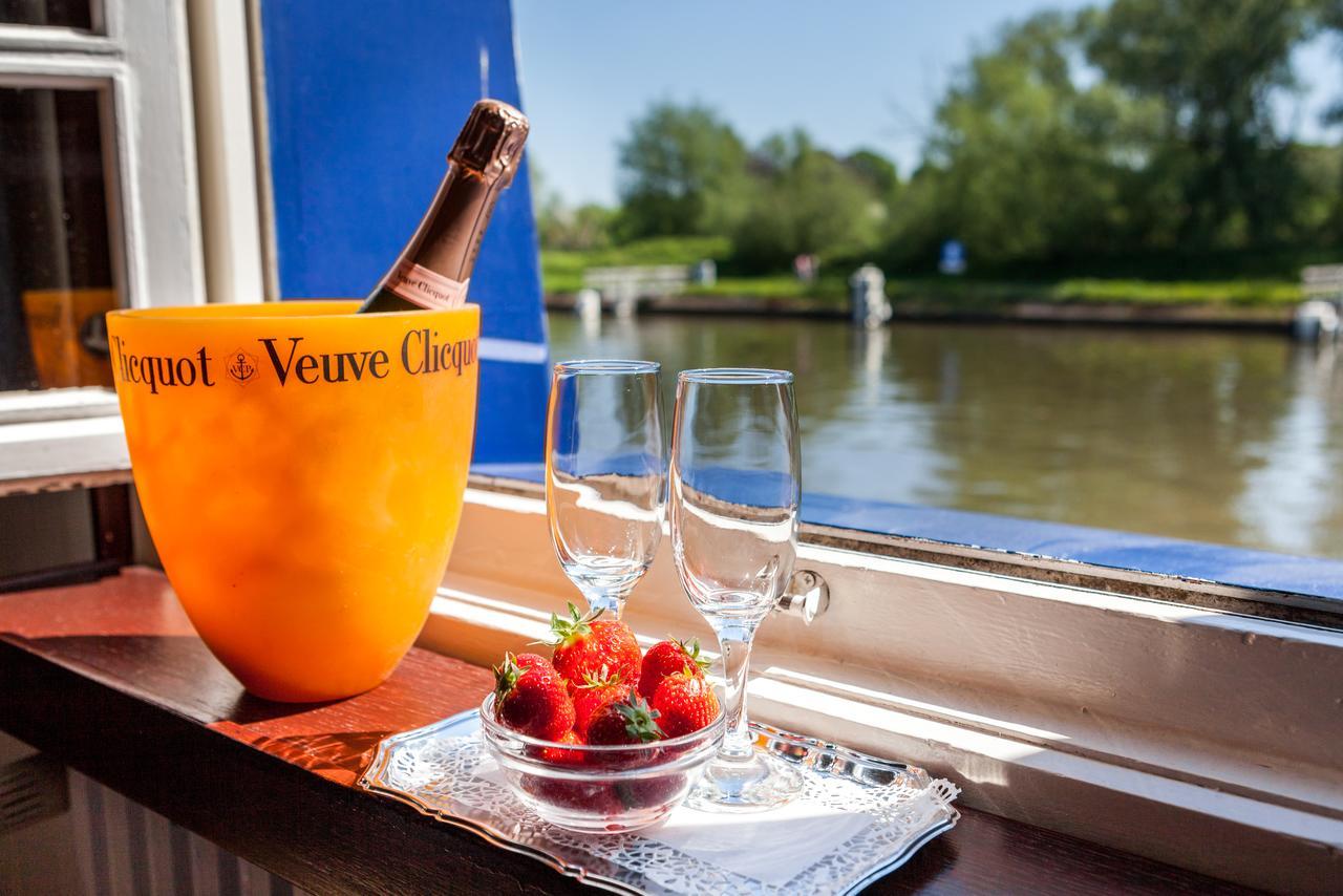 Boat Hotel De Barge Brujas Exterior foto